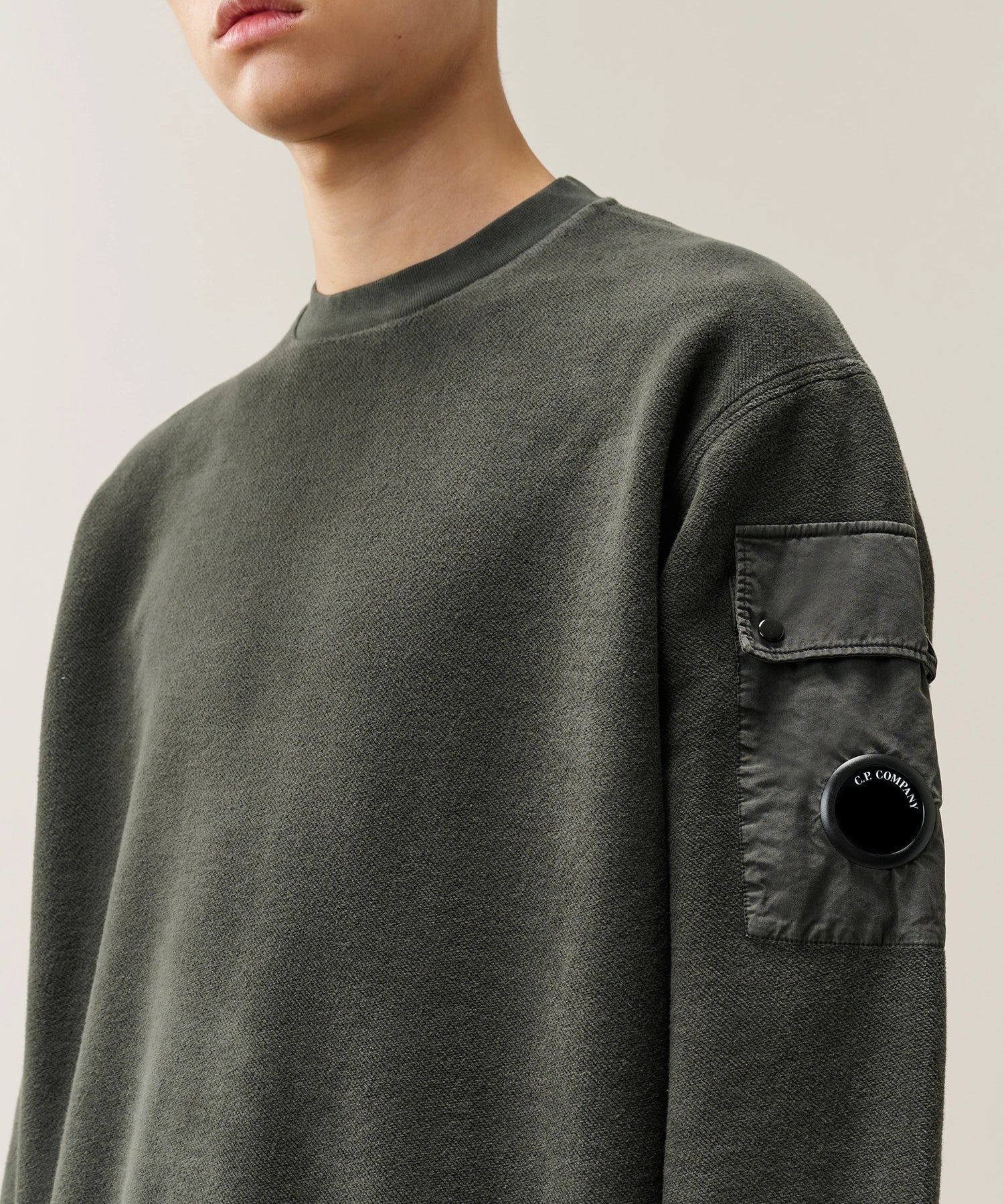 C.P. Company Brushed Emerised Diagonal Fleece Lens Sweatshirt - Raven