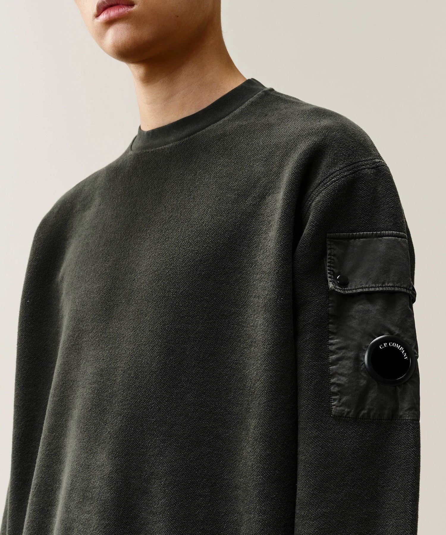 C.P. Company Brushed Emerised Diagonal Fleece Lens Sweatshirt - Black