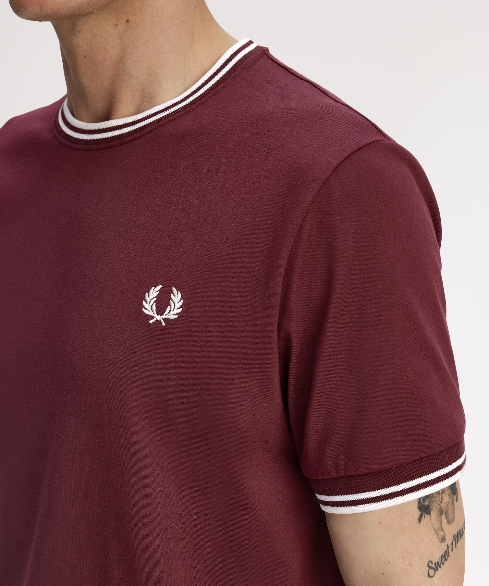Fred Perry Twin Tipped T-Shirt - Oxblood/Ecru